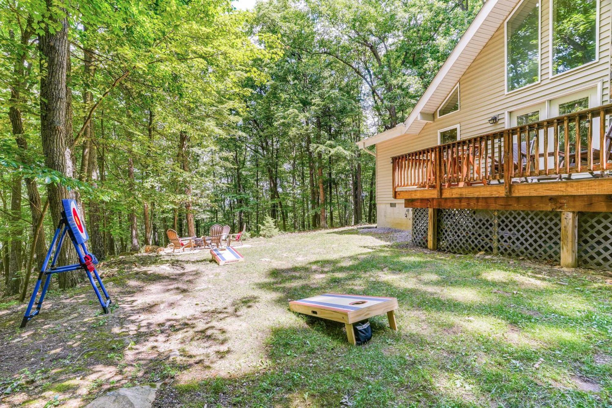 Cabin With Deck And Screened-In Porch In New Market! Zewnętrze zdjęcie