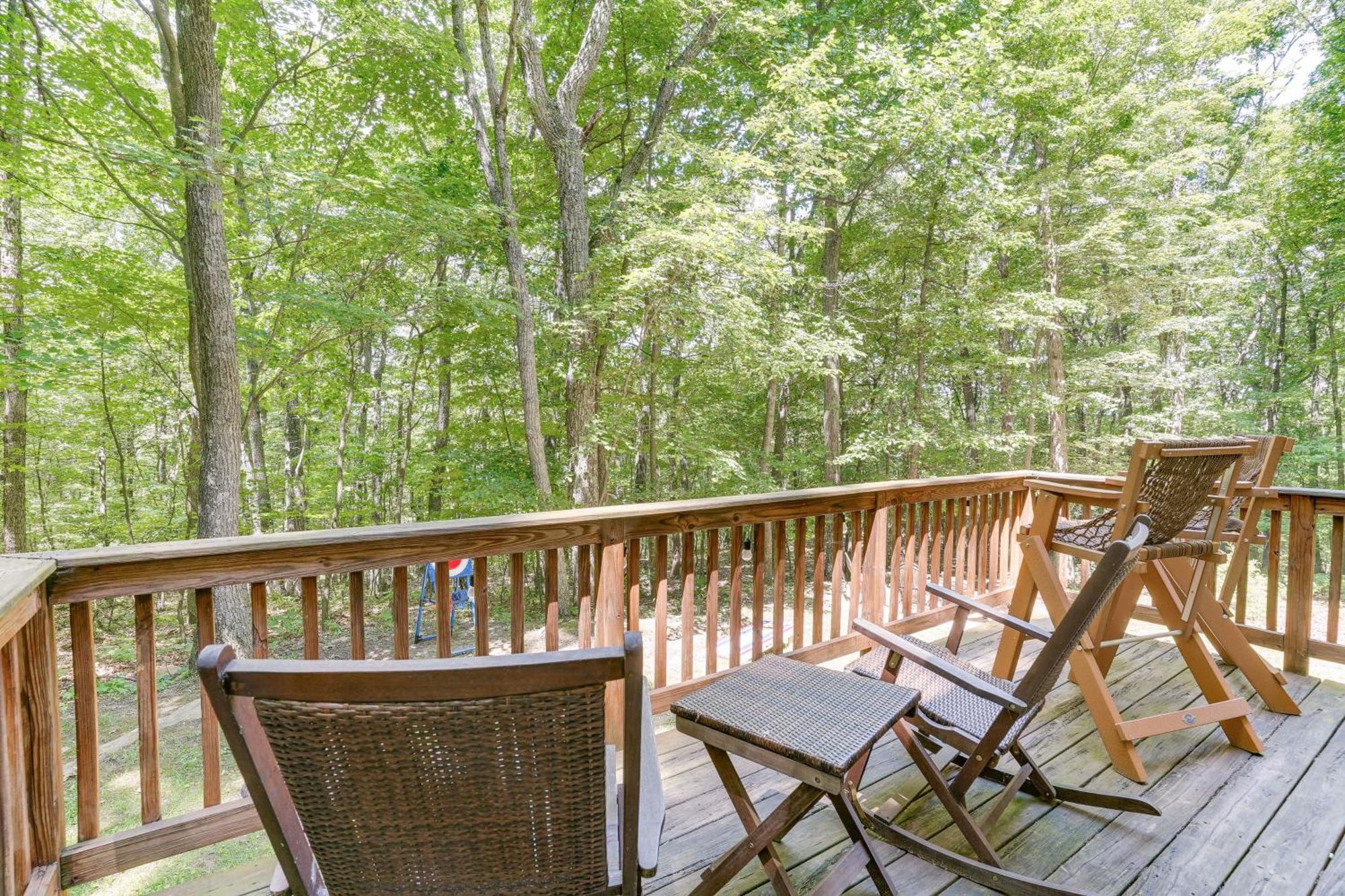 Cabin With Deck And Screened-In Porch In New Market! Zewnętrze zdjęcie